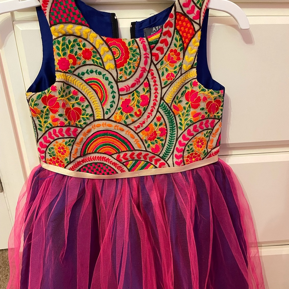 Girls dress